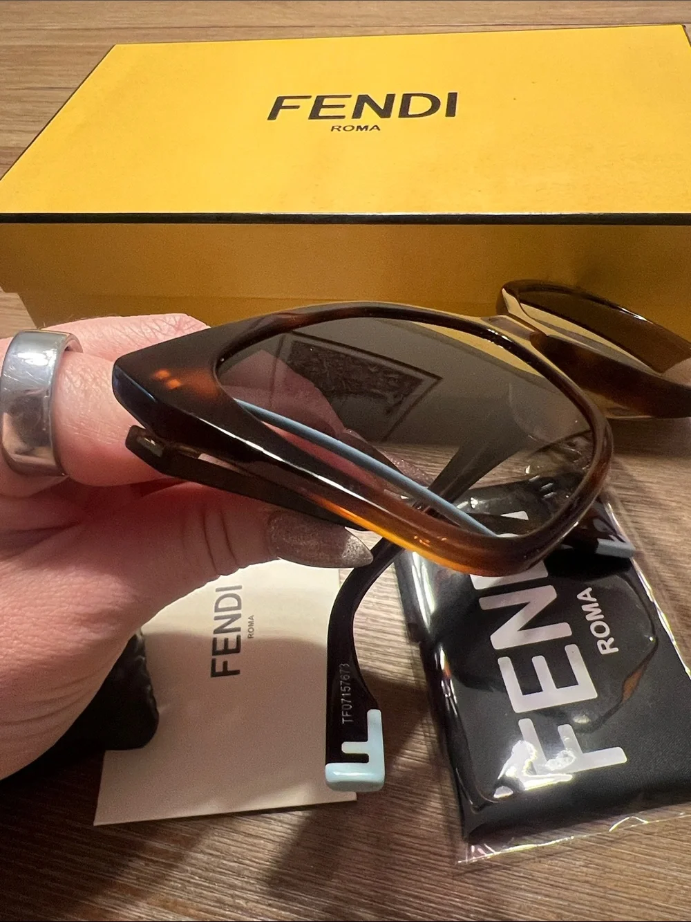 Fendi Women’s Cut Out Leanse Tortoiseshell Cat-Eye Sunglasses